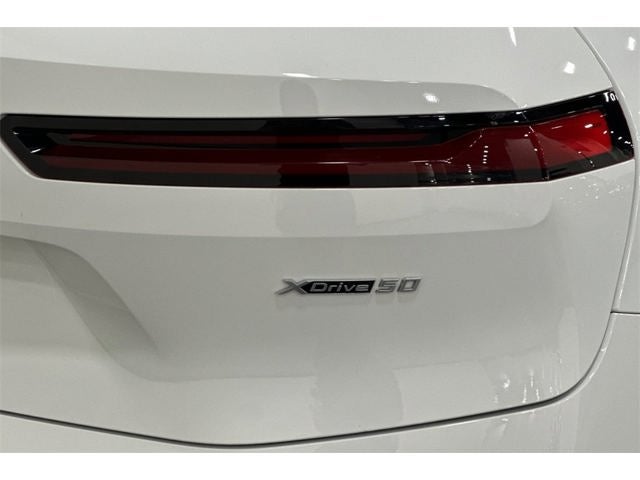 2025 BMW iX xDrive50