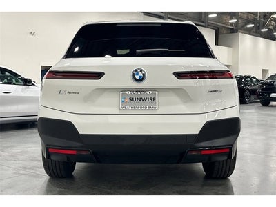 2025 BMW iX xDrive50