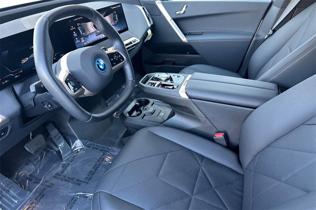 2025 BMW iX xDrive50