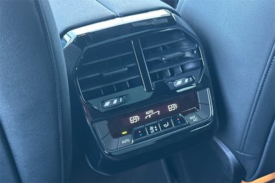 2025 BMW iX xDrive50