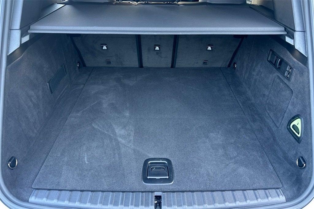 2025 BMW iX xDrive50