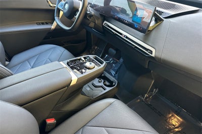 2025 BMW iX xDrive50