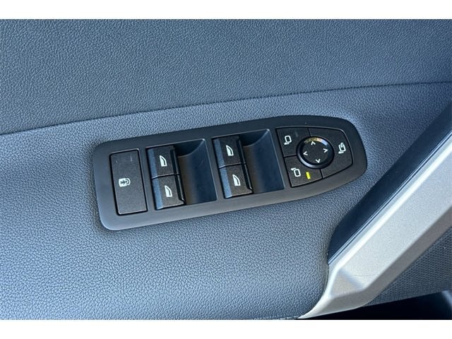 2025 BMW iX xDrive50