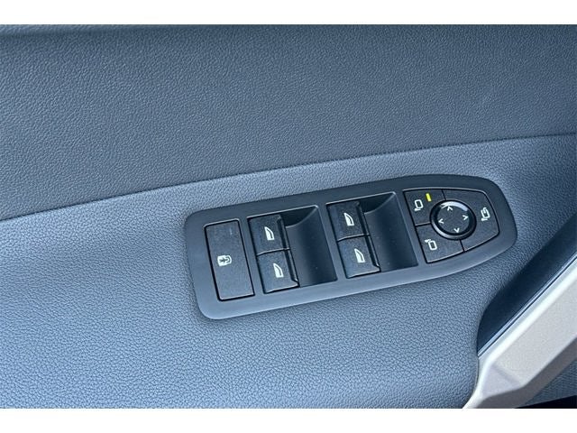 2025 BMW iX xDrive50