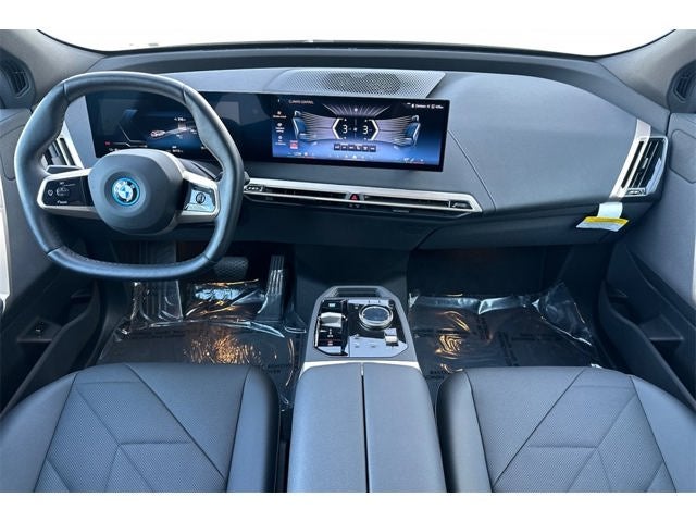 2025 BMW iX xDrive50