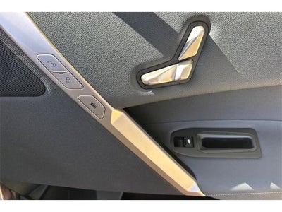 2025 BMW iX xDrive50