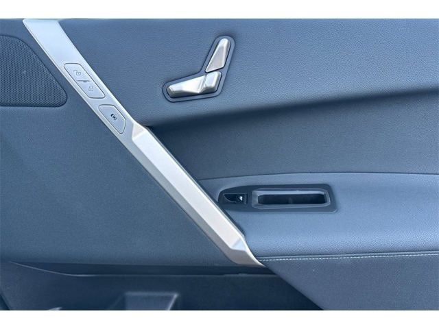 2025 BMW iX xDrive50