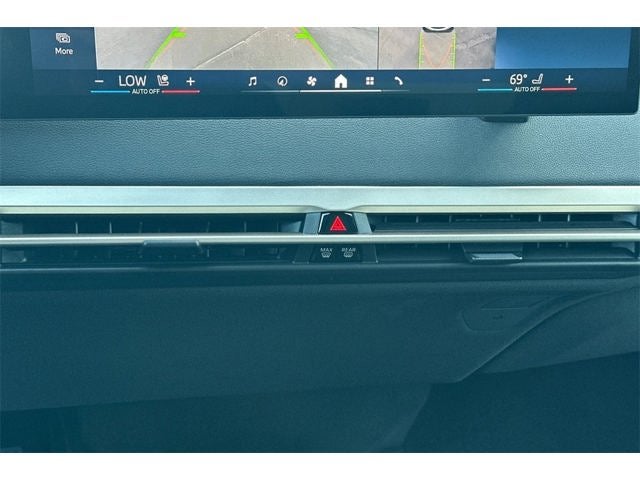 2025 BMW iX xDrive50