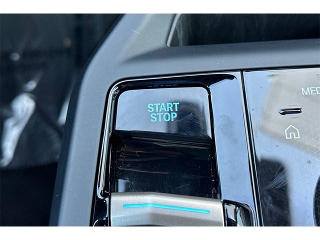 2025 BMW iX xDrive50