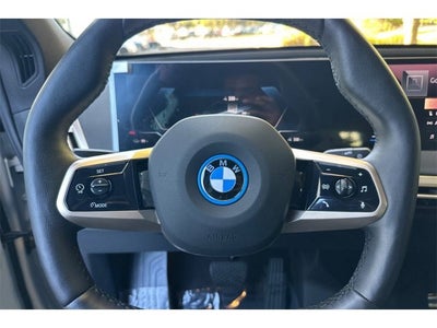 2025 BMW iX xDrive50