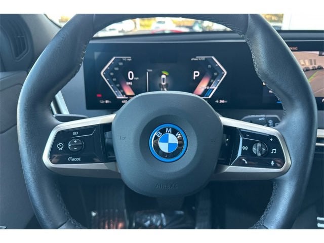 2025 BMW iX xDrive50