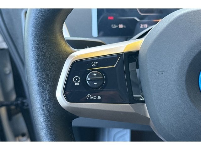 2025 BMW iX xDrive50