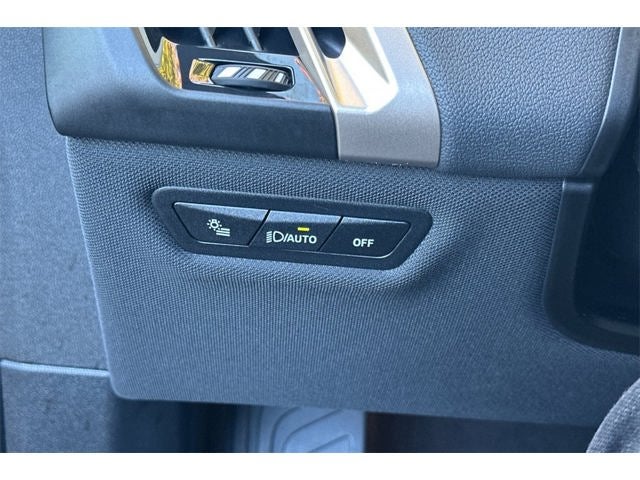 2025 BMW iX xDrive50