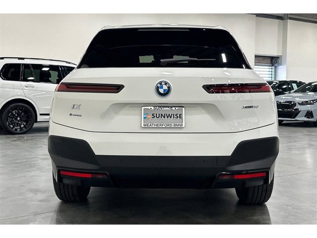 2025 BMW iX xDrive50