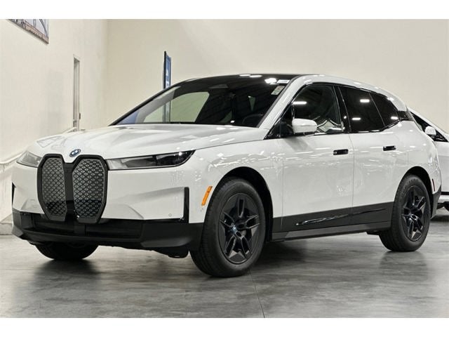 2025 BMW iX xDrive50