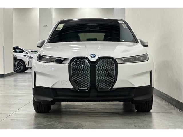 2025 BMW iX xDrive50
