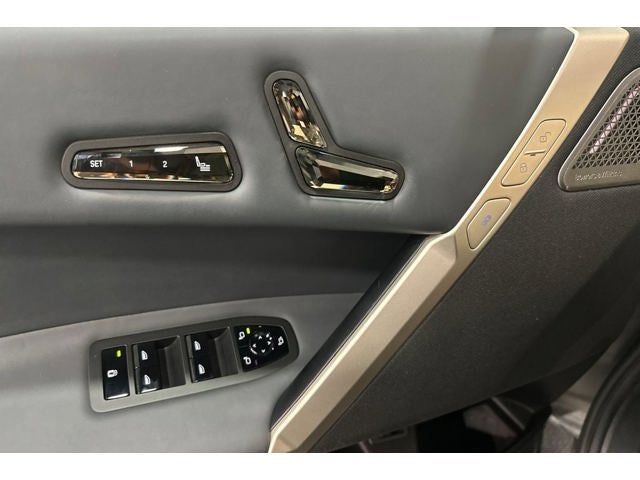 2023 BMW iX M60
