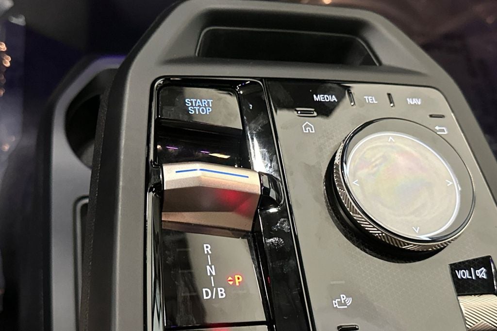 2026 BMW iX xDrive45