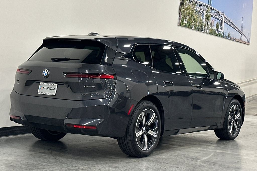 2026 BMW iX xDrive45