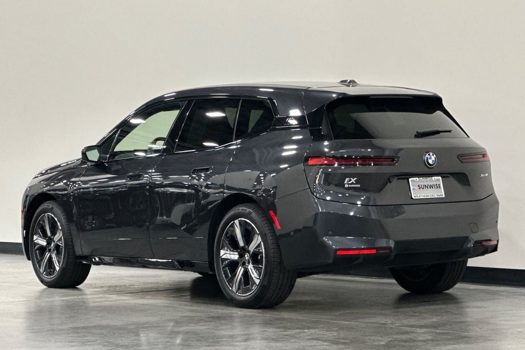 2026 BMW iX xDrive45