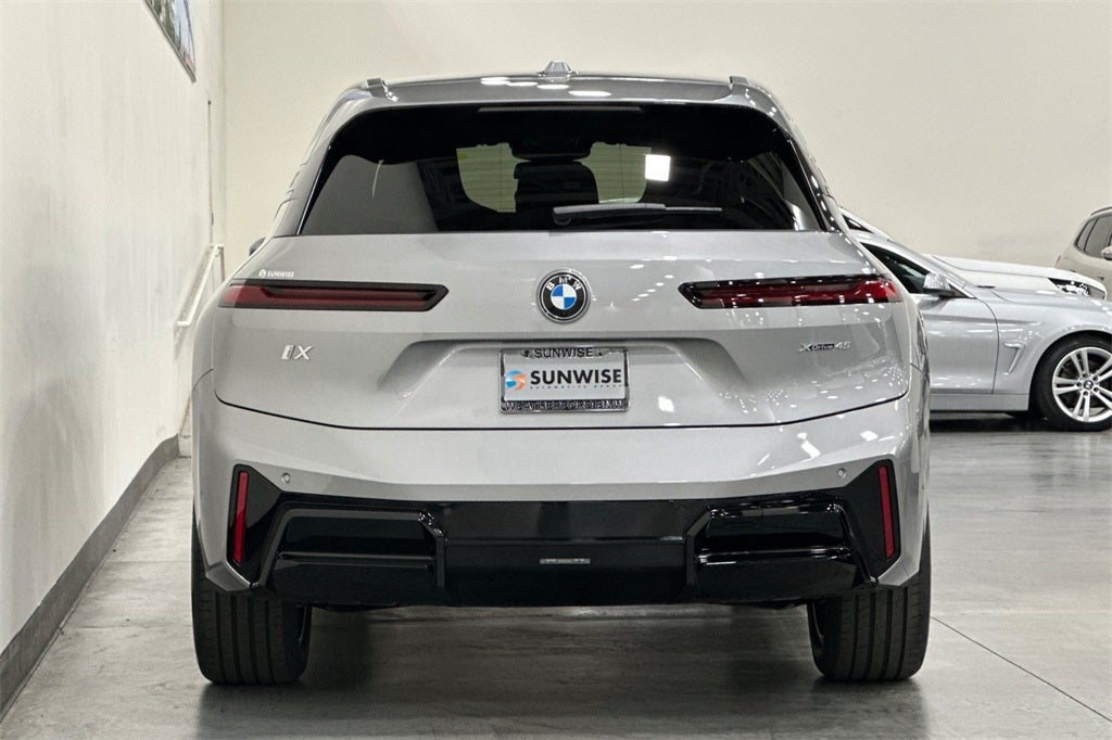 2026 BMW iX xDrive45