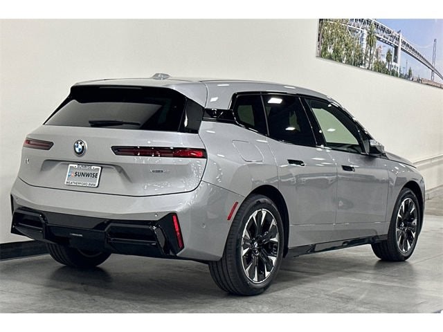 2026 BMW iX xDrive45