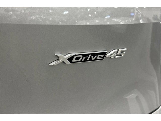 2026 BMW iX xDrive45