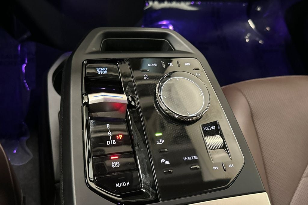 2026 BMW iX xDrive45