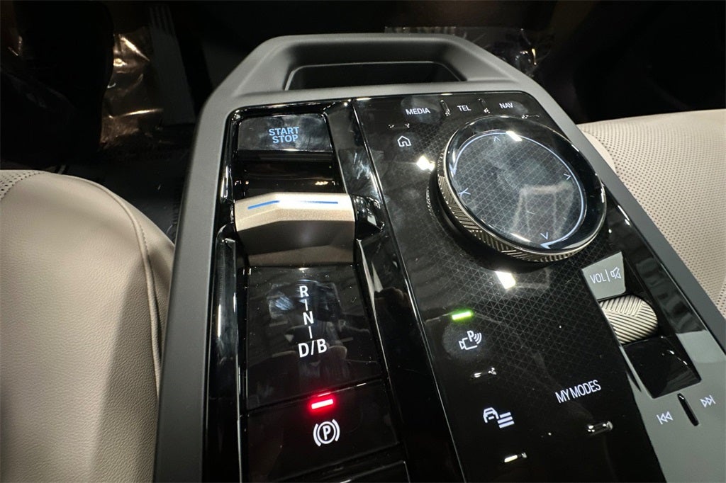 2026 BMW iX xDrive45