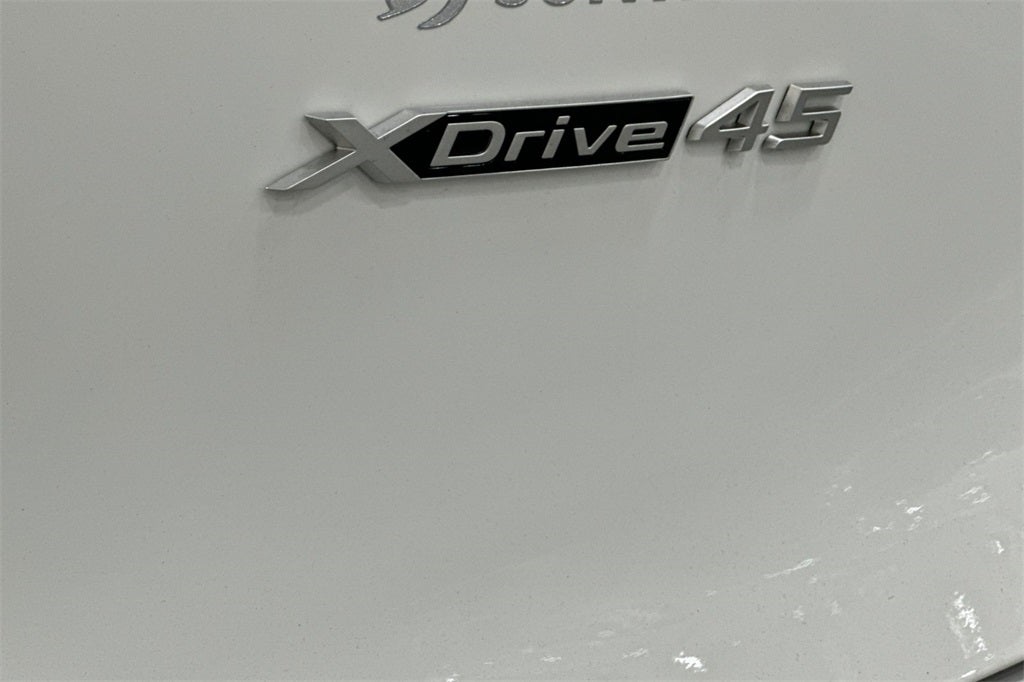 2026 BMW iX xDrive45