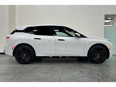 2026 BMW iX xDrive45