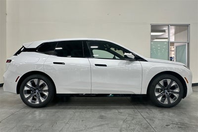 2026 BMW iX xDrive60