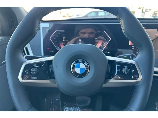 2026 BMW iX xDrive60