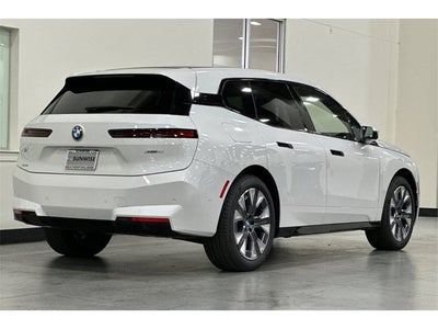 2026 BMW iX xDrive60