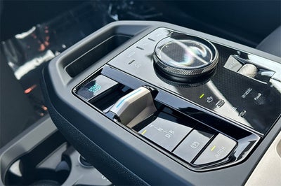 2026 BMW iX xDrive60