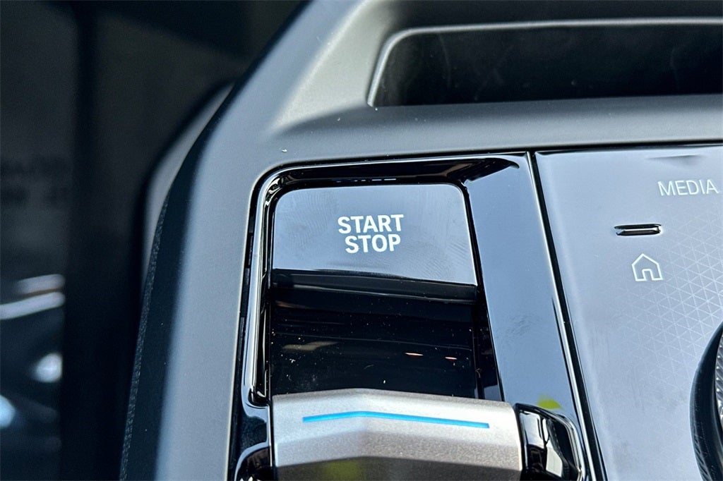 2026 BMW iX xDrive60