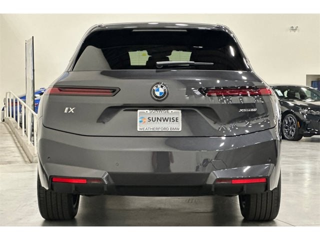 2026 BMW iX xDrive60