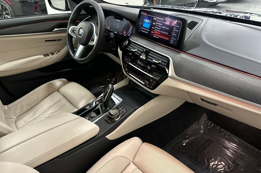 2021 BMW 5 Series M550i xDrive