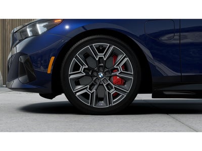 2026 BMW 5 Series 550e xDrive