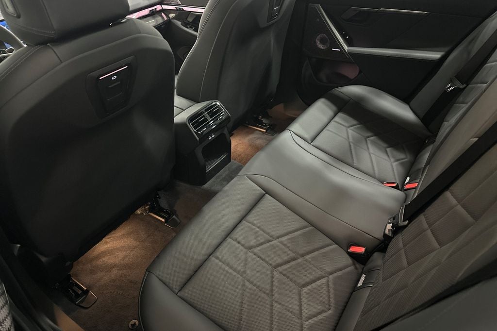 2027 BMW 5 Series 550e xDrive