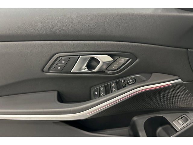 2025 BMW 3 Series 330i