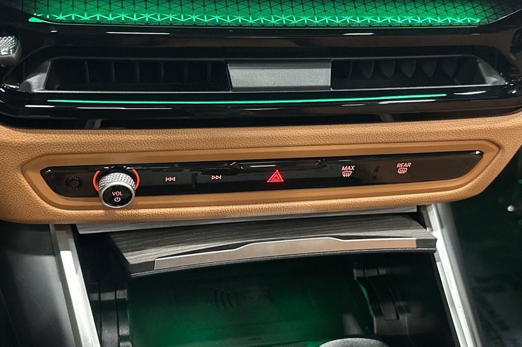 2025 BMW 3 Series 330i