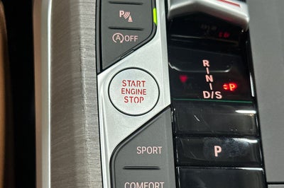 2025 BMW 3 Series 330i