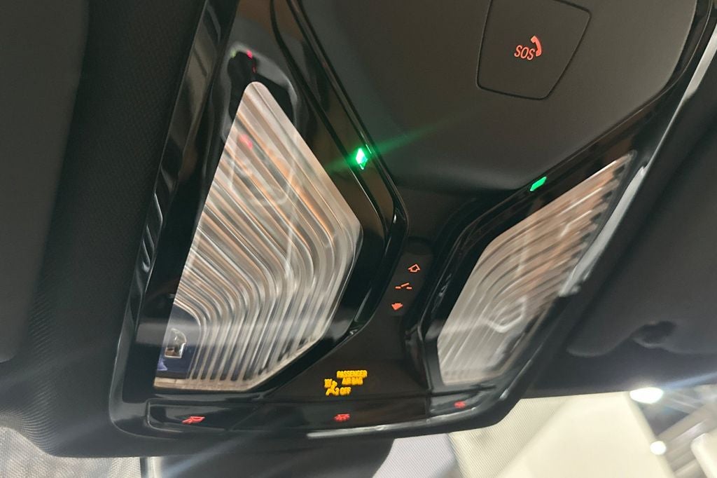 2025 BMW 3 Series 330i