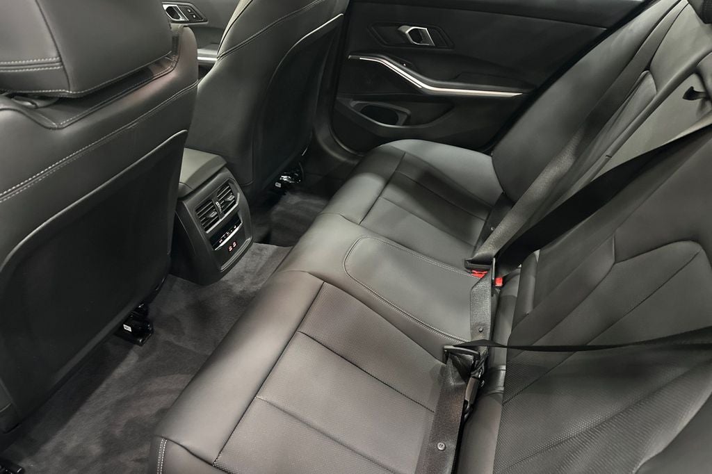 2026 BMW 3 Series 330i