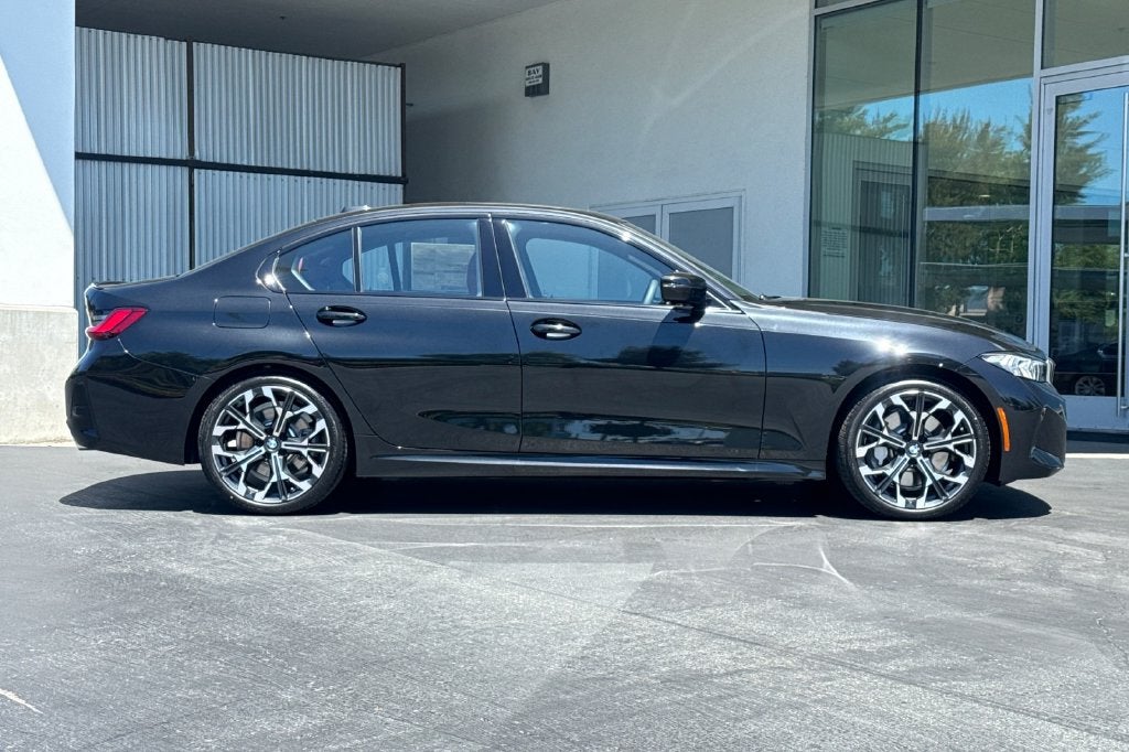 2026 BMW 3 Series 330i