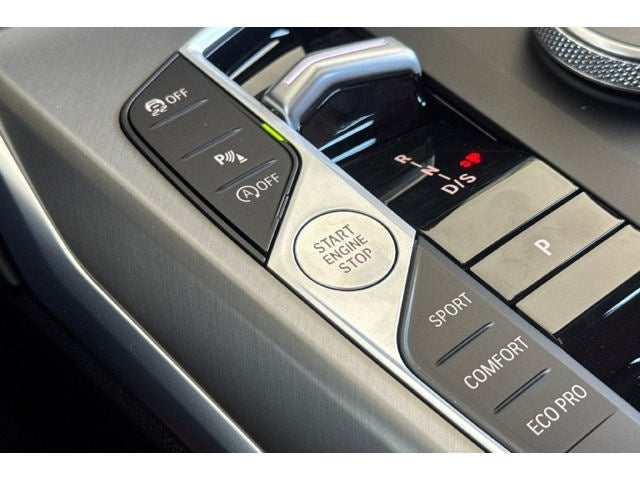 2026 BMW 3 Series 330i