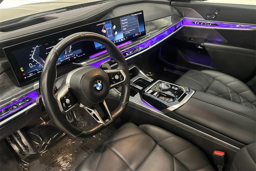 2023 BMW 7 Series 740i