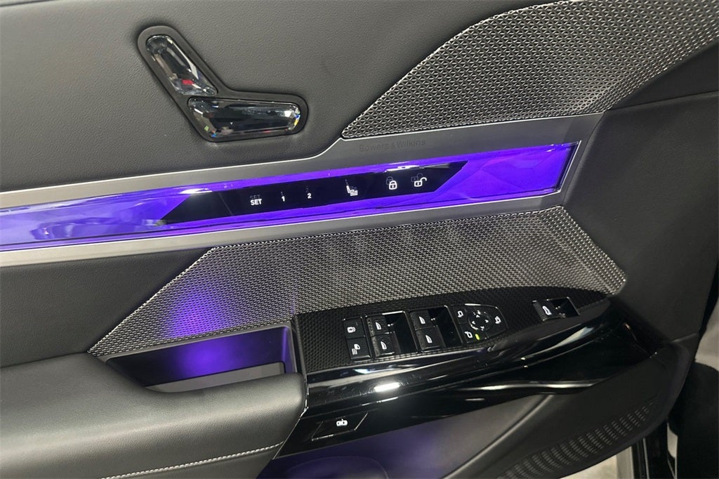 2023 BMW 7 Series 740i