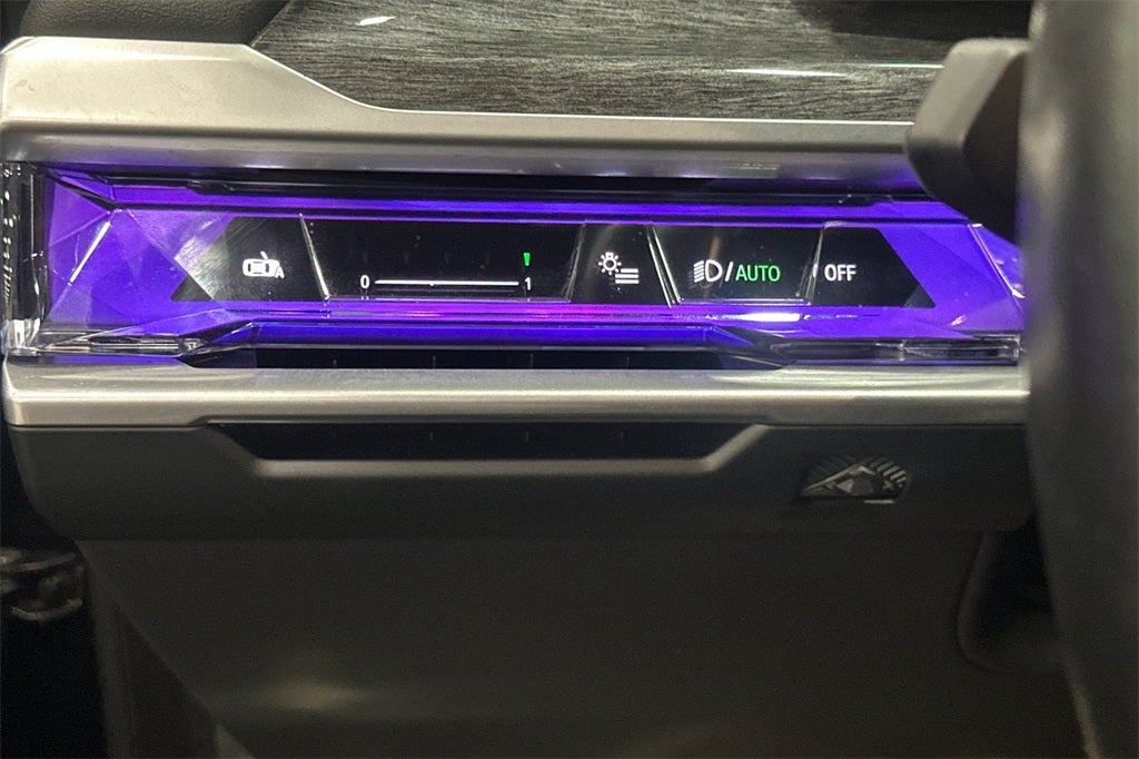 2023 BMW 7 Series 740i